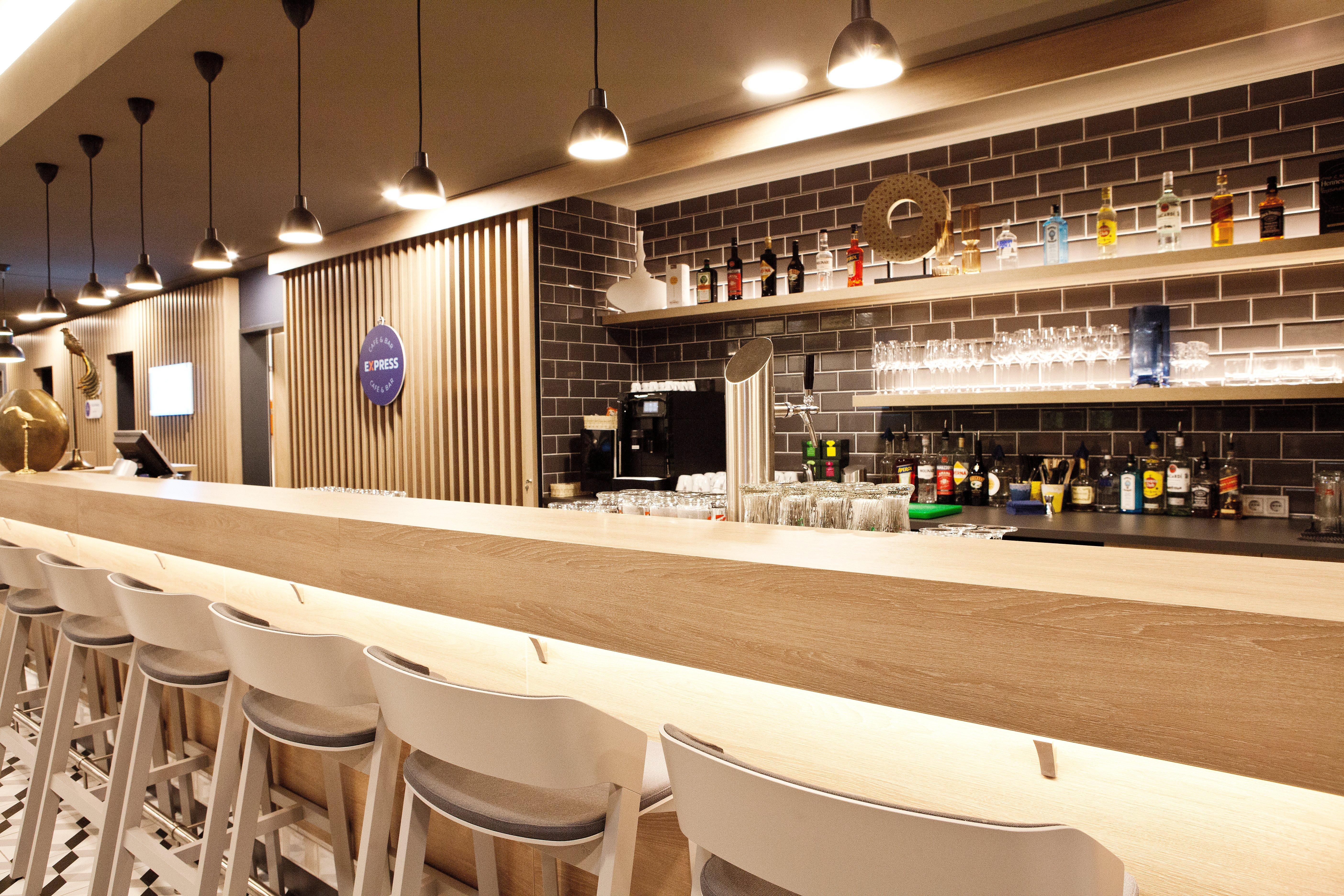 Holiday Inn Express - Лустенау Экстерьер фото